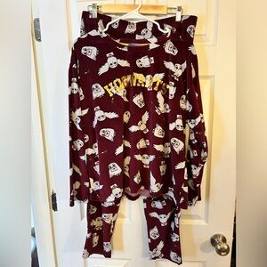 Hogwarts Burgundy Women's Pajama Set Size L 12/14